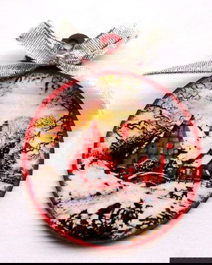 glob pe lemn cu peisaj de iarna 47572