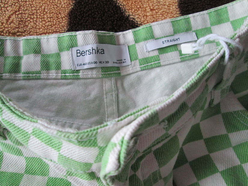 jeans patratele Bershka 40