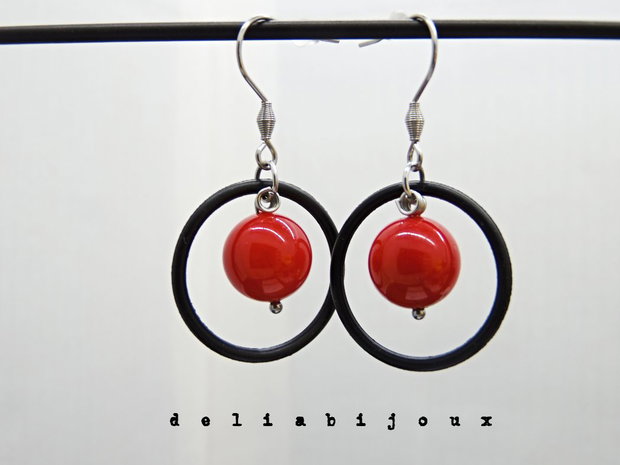 Cercei handmade statement  - Stil Industrial - scoica si cauciuc (cod1114)