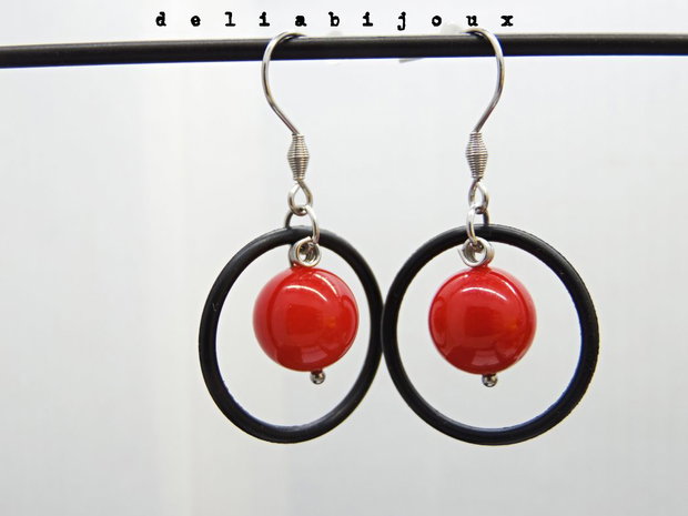 Cercei handmade statement  - Stil Industrial - scoica si cauciuc (cod1114)