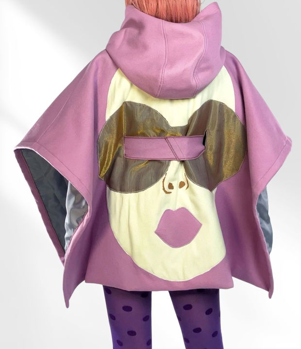 Poncho LAVANDA din lana cu design grafic