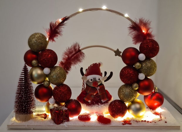 Decoratiune luminoasa de Craciun model cu ren