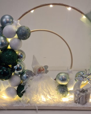 Decoratiune luminoasa Craciun model fetita