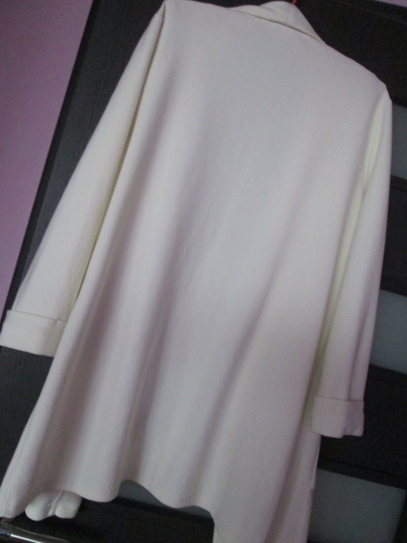 blezer crem elegant 40