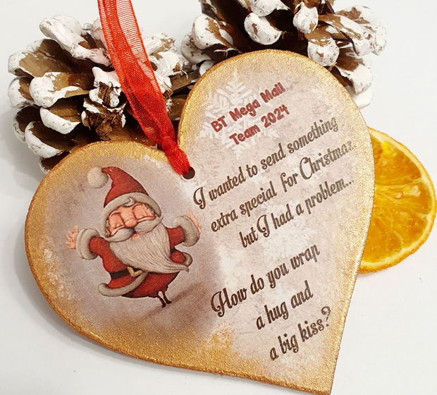 Decoratiune personalizata pentru Craciun, in forma de inima, mesaj funny, engleza, cadou prieteni, colegi, secret santa