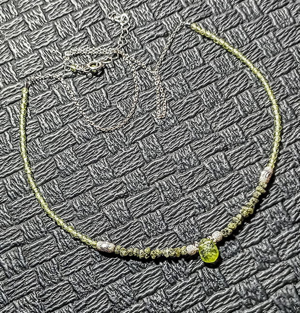 Colier argint diamant brut verde peridot brioleta lant argint minimalist boho chic trendy - Transport gratuit