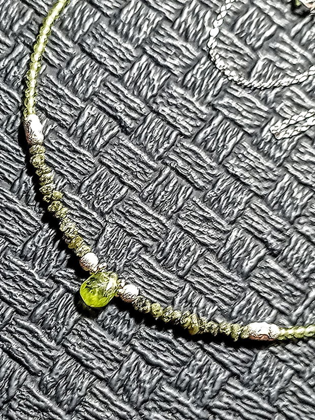 Colier argint diamant brut verde peridot brioleta lant argint minimalist boho chic trendy - Transport gratuit