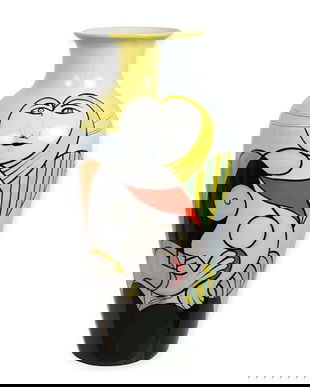 Vaza din portelan cu motive abstracte