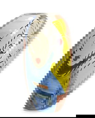 Vaza din portelan cu motive abstracte