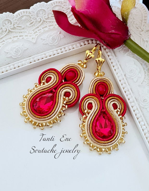 Cercei rosii cu cristale,  Cercei soutache