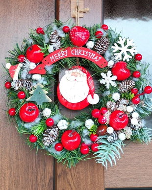 Coronita Craciun cu Mos Craciun ceramic si inscriptie Merry Christmas