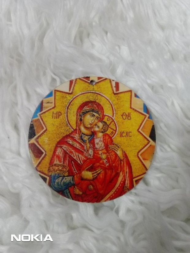 Glob personalizat pe placaj lemn