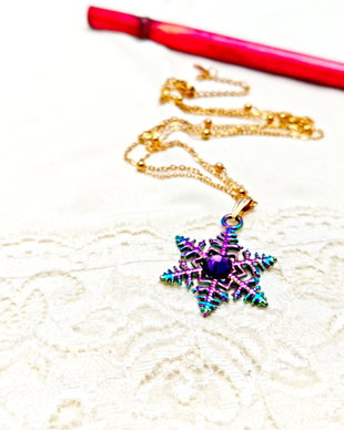 Colier cu fulg de zapada si cristal violet