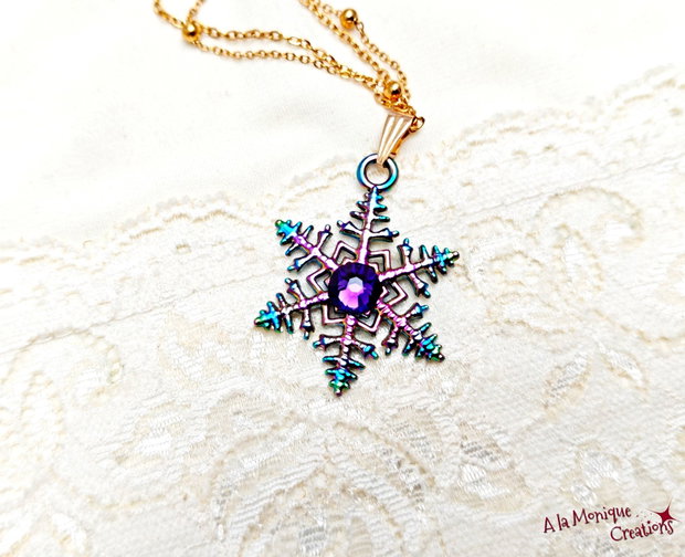 Colier cu fulg de zapada si cristal violet
