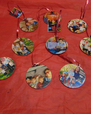 Glob personalizat pe placaj lemn