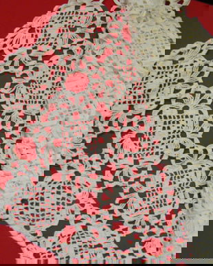 Napron cu rozete-crosetat