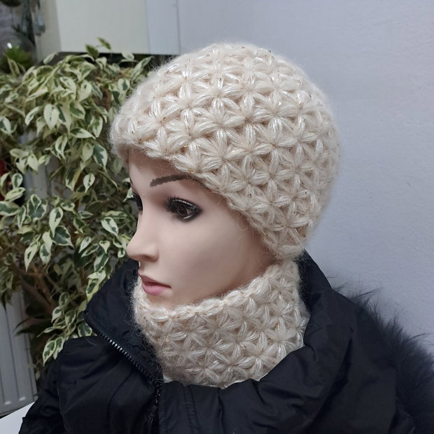 Set căciulă, accesoriu gât
