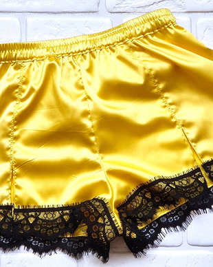 Pantaloni scurti pijama dama galben