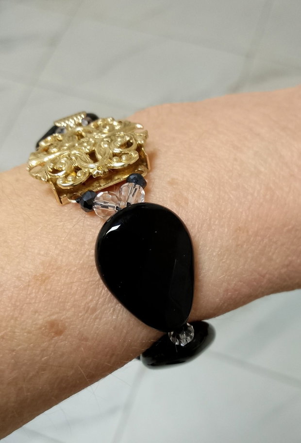Brățară agate negre, spinel, cristale și încuietoare aurită