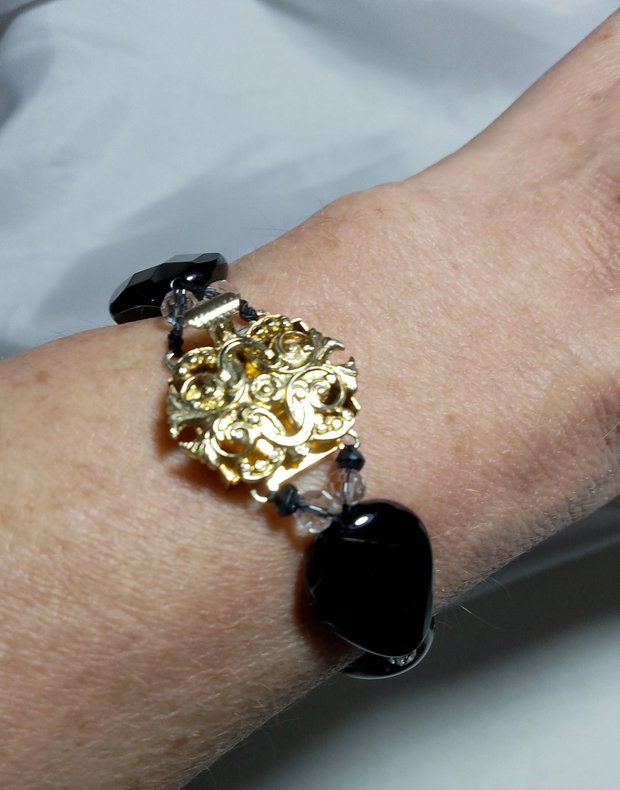 Brățară agate negre, spinel, cristale și încuietoare aurită