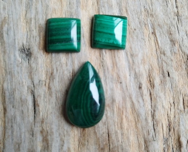 Cabochoane malachit natural, 3 buc
