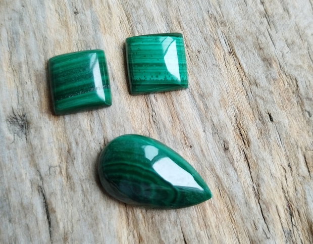 Cabochoane malachit natural, 3 buc