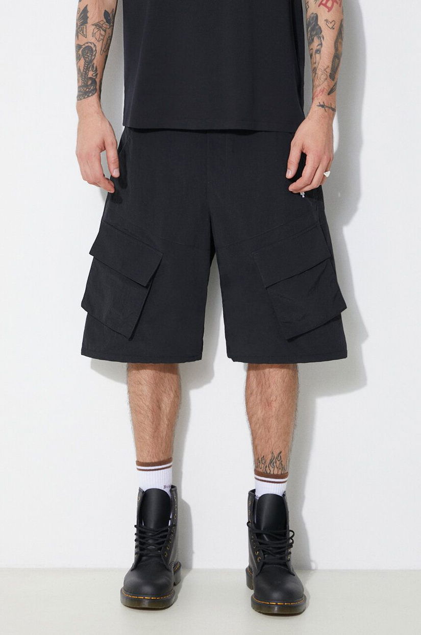 Marcelo Burlon pantaloni scurti Cross Nylon Cargo Shorts barbati, culoarea negru, CMCS001S24FAB0011001