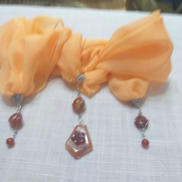 ESARFA-COLIER-MATASE CULOAREA PIERSICII, AGATE SI CARNEOL