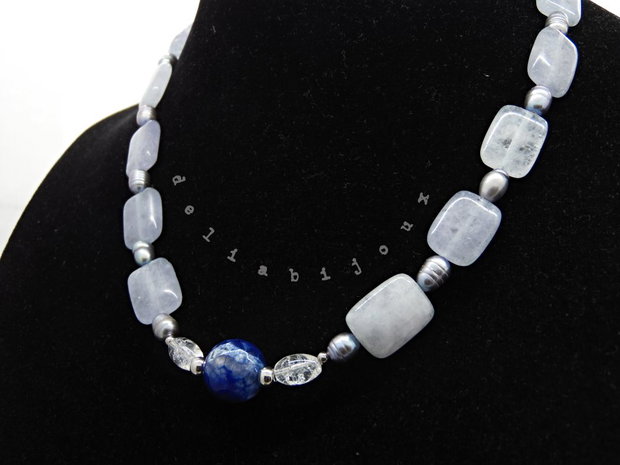 Colier handmade unicat - agat, jad, cristal stanca si perle cultura (cod1135)