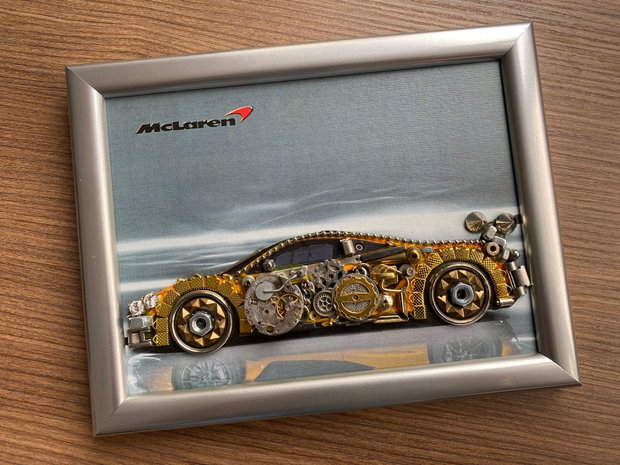 Masina model McLaren Cod M 665・Tablou decorativ din piese de ceas・Cadouri cu tematică auto