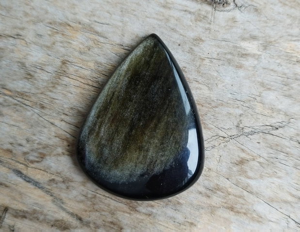 Cabochon obsidian auriu, masiv 46x36 mm