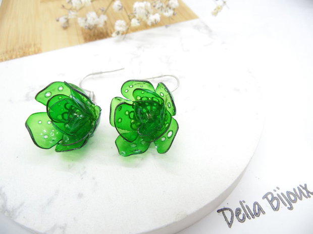 Cercei handmade din plastic reciclat model floral, colorați (cod1138)