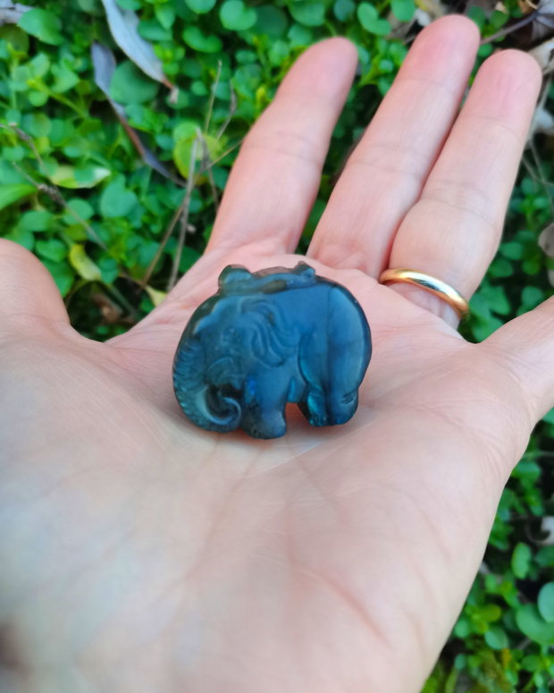 Inel Labradorit elefant si Argint 925 - IN1453 - Inel gri argintiu, inel albastru reglabil, cadou romantic, cadou sotie, inel cadou, bijuterii cadou, bijuterii labradorit, inel elefant, cristale vindecatoare, cristale de colectie