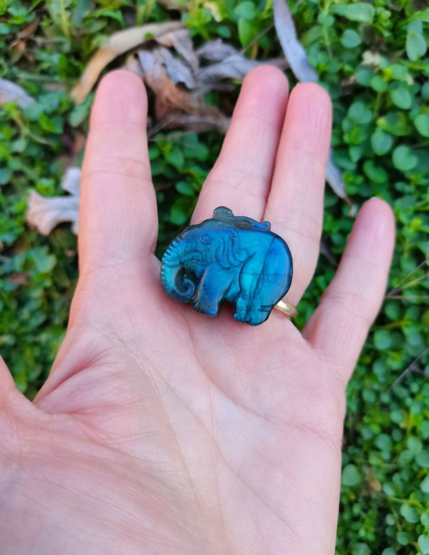 Inel Labradorit elefant si Argint 925 - IN1453 - Inel gri argintiu, inel albastru reglabil, cadou romantic, cadou sotie, inel cadou, bijuterii cadou, bijuterii labradorit, inel elefant, cristale vindecatoare, cristale de colectie