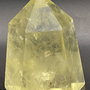 Cuart Fumuriu - Obelisc piatra semipretioasa