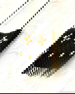 gentuta neagra impletita