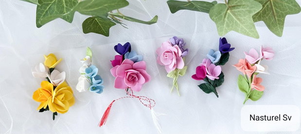 Brose martisor: Flori