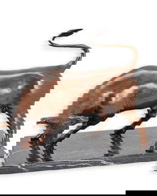 Taur-statueta din bronz cu un soclu din marmura