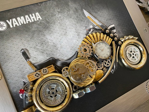 Motocicleta Yamaha Cod M 582・Cadouri zile de nastere・Decoratiune casa・Yamaha