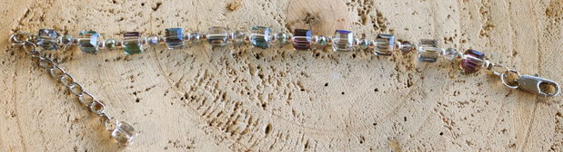 Bratara din cristale tip swarovski si margele myuki delica
