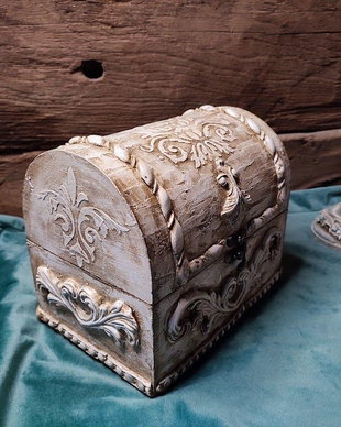 Cufar-Antique