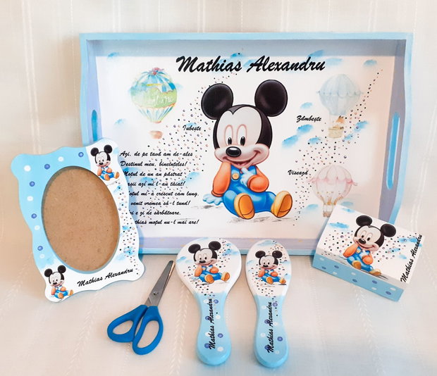 Tavita de mot baietel cu Mickey