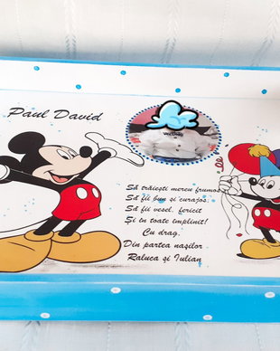 Tavita de mot baietel cu Mickey sărbătorit