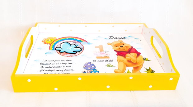 Tavita de mot baietel cu Winnie
