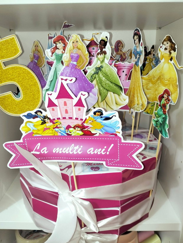 Cutie felie de tort decorativ festiv Printese