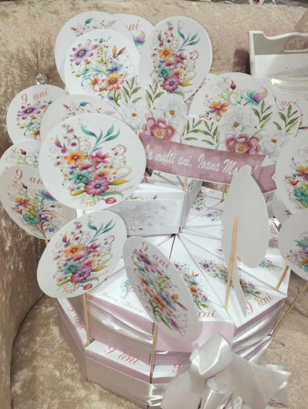 Cutie felie tort decorativ festiv /  marturie / Floral