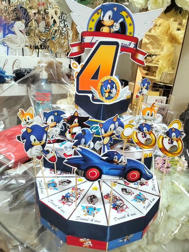 Cutie felie de tort decorativ festiv Sonic