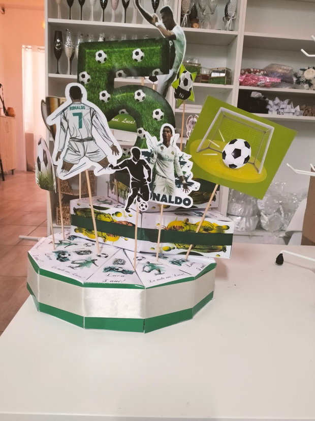 Cutie felie tort decorativ fotbal Ronaldo