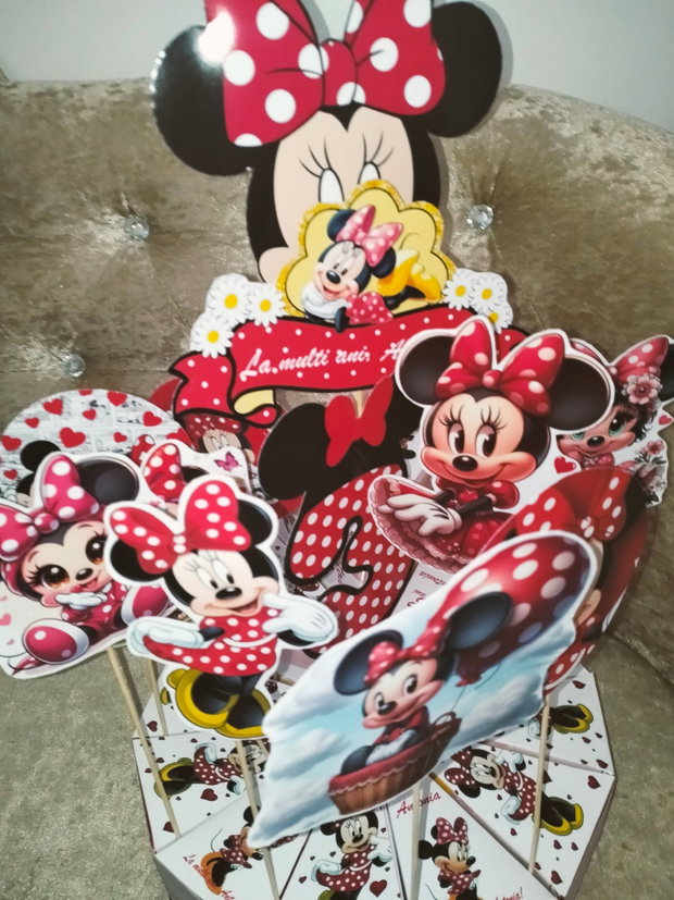 Cutie felie de tort decorativ festiv Minnie
