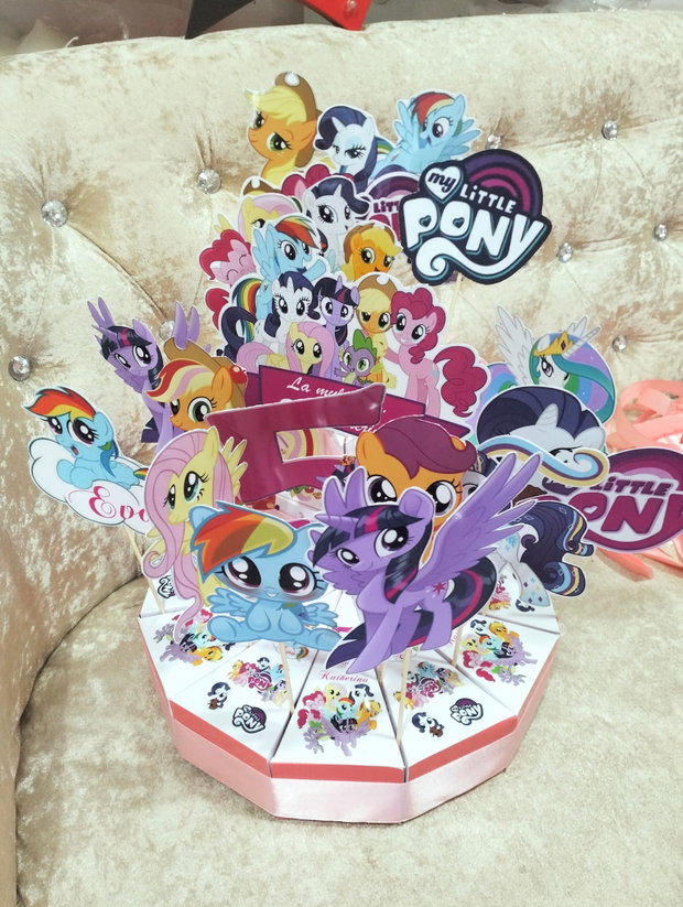 Cutie felie de tort decorativ aniversar Little Poney
